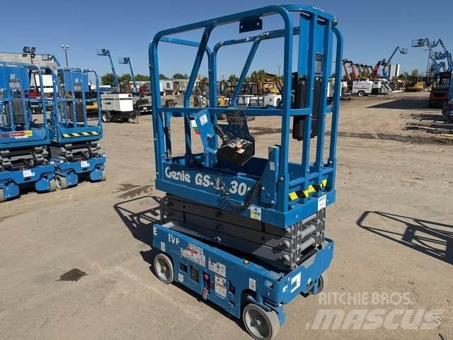 Genie GS-1330M Ανυψωτήρες ψαλιδωτής άρθρωσης