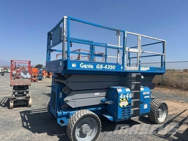 Genie GS-4390 Ανυψωτήρες ψαλιδωτής άρθρωσης