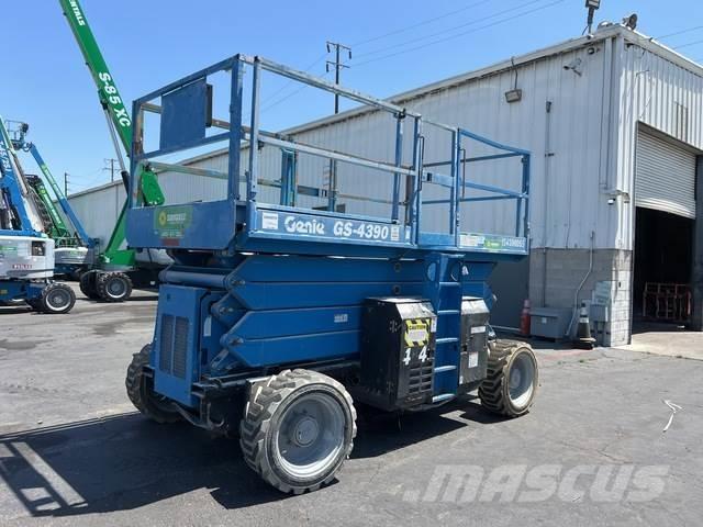 Genie GS-4390 Ανυψωτήρες ψαλιδωτής άρθρωσης
