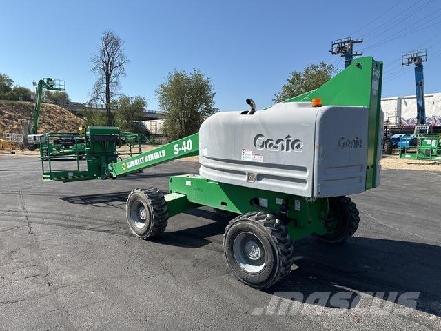 Genie S-40 Ανυψωτήρες με τηλεσκοπικό βραχίονα