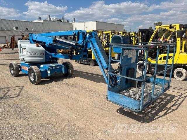 Genie Z-45/25J Ανυψωτήρες με αρθρωτό βραχίονα