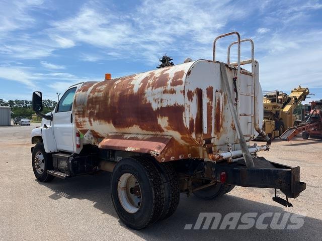 GMC C7500 Βυτία νερού