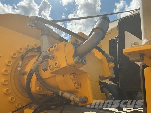 Grove GHC130 Γερανοί με ερπύστριες