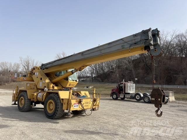 Grove RT530E Γερανοί ανώμαλου εδάφους