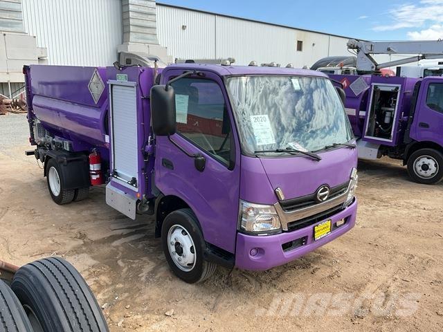 Hino 195 Βυτιοφόρα φορτηγά