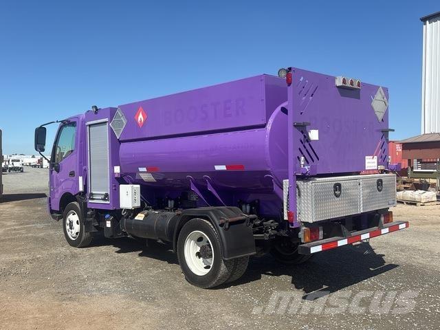 Hino 195 Βυτιοφόρα φορτηγά