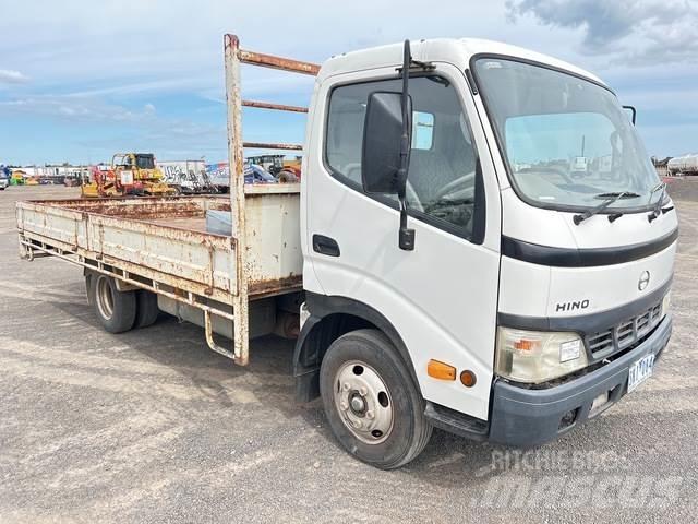 Hino Dutro Φορτηγά Kαρότσα με ανοιγόμενα πλαϊνά