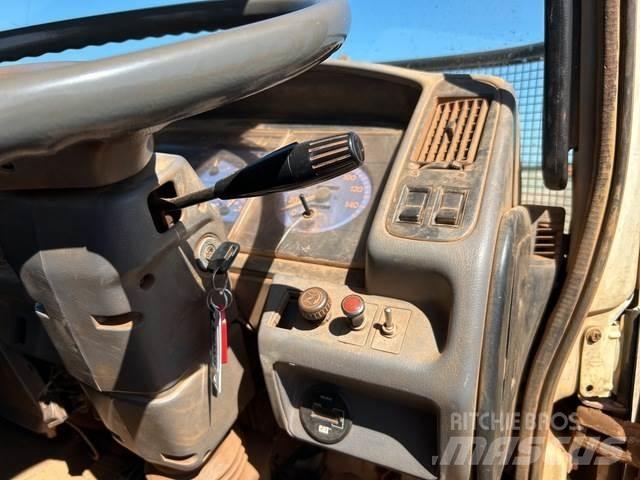 Hino GD1J Φορτηγά Kαρότσα με ανοιγόμενα πλαϊνά