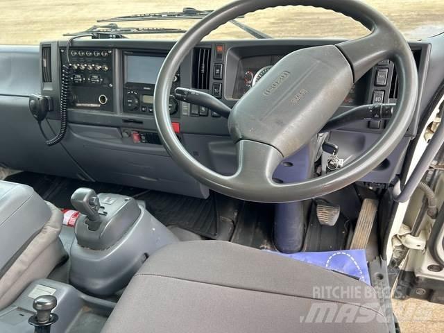 Isuzu FRR600 Εναέριες πλατφόρμες τοποθετημένες σε φορτηγό