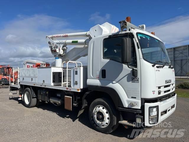Isuzu FTR900 Εναέριες πλατφόρμες τοποθετημένες σε φορτηγό