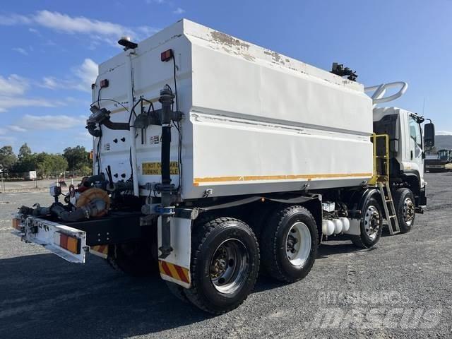 Isuzu FVH2000 Βυτία νερού