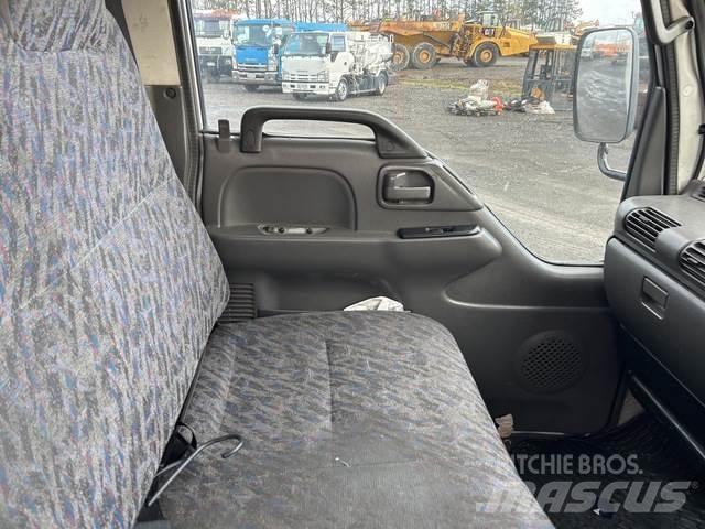 Isuzu NKR300s Κατασκευές - Άλλα