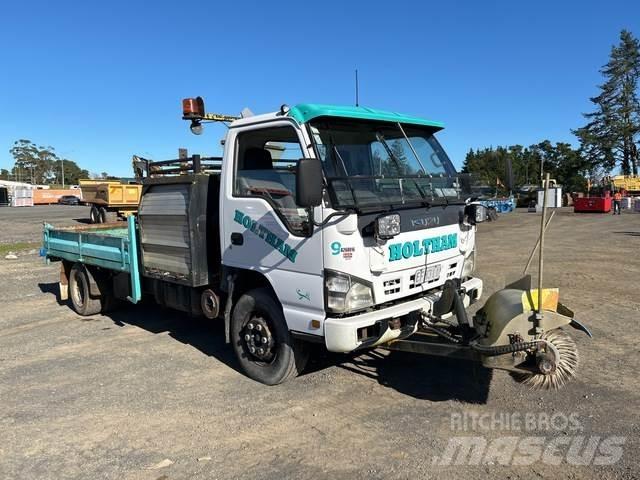 Isuzu NPR 450L Φορτηγά σκούπες