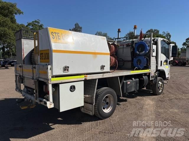 Isuzu NPS 300 Φορτηγά Kαρότσα με ανοιγόμενα πλαϊνά