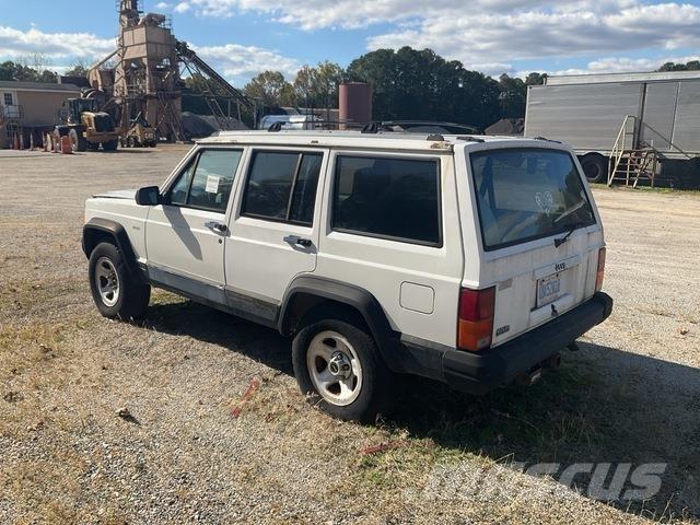 Jeep Cherokee Αυτοκίνητα