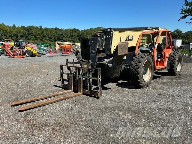 JLG 1055 Τηλεσκοπικοί ανυψωτές