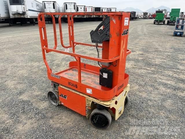 JLG 1230ES Ανυψωτήρες με κατακόρυφους πυλώνες
