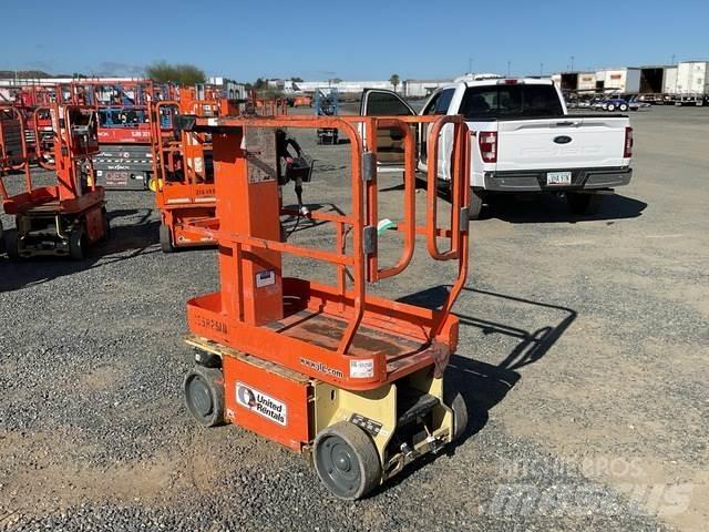 JLG 1230ES Ανυψωτήρες με κατακόρυφους πυλώνες
