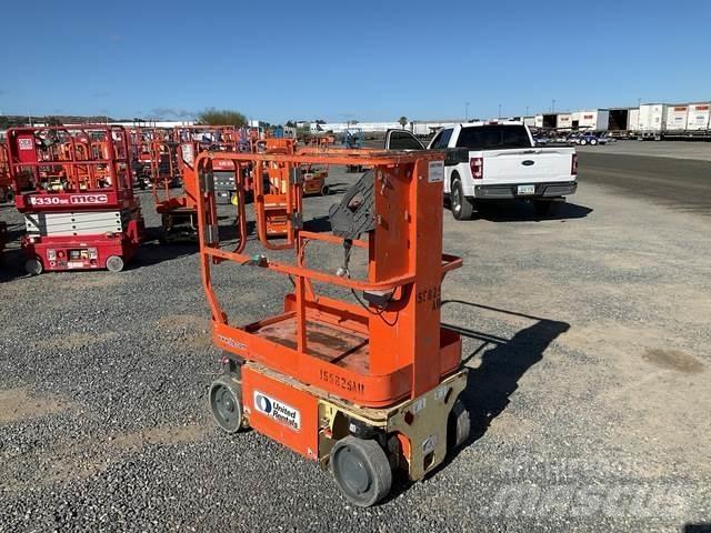 JLG 1230ES Ανυψωτήρες με κατακόρυφους πυλώνες