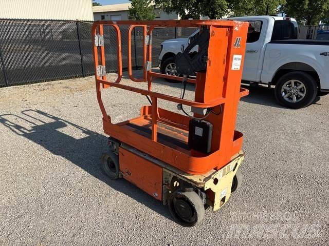 JLG 1230ES Ανυψωτήρες με κατακόρυφους πυλώνες