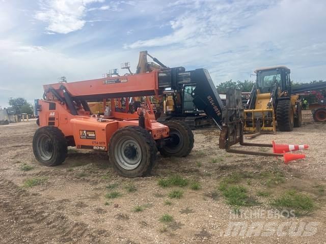JLG 8042 Τηλεσκοπικοί ανυψωτές