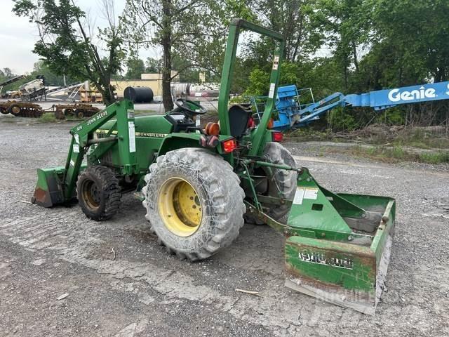 John Deere  Τρακτέρ μικρών διαστάσεων