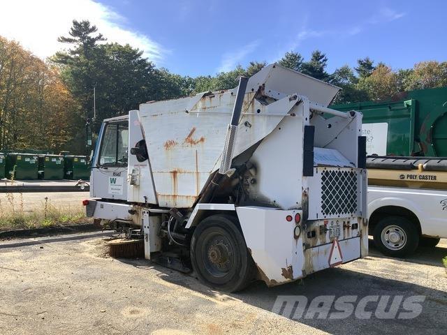 Johnston 3000 Φορτηγά σκούπες