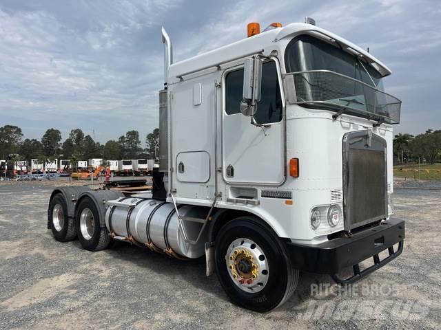 Kenworth K104 Τράκτορες