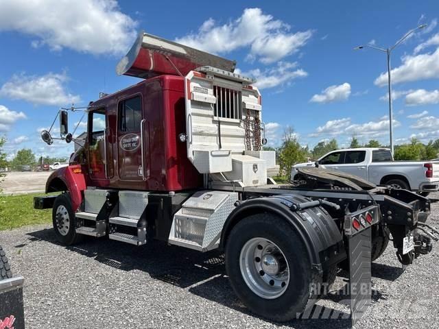 Kenworth T300 Τράκτορες