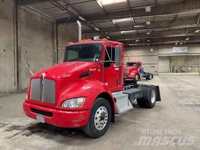 Kenworth T370 Τράκτορες
