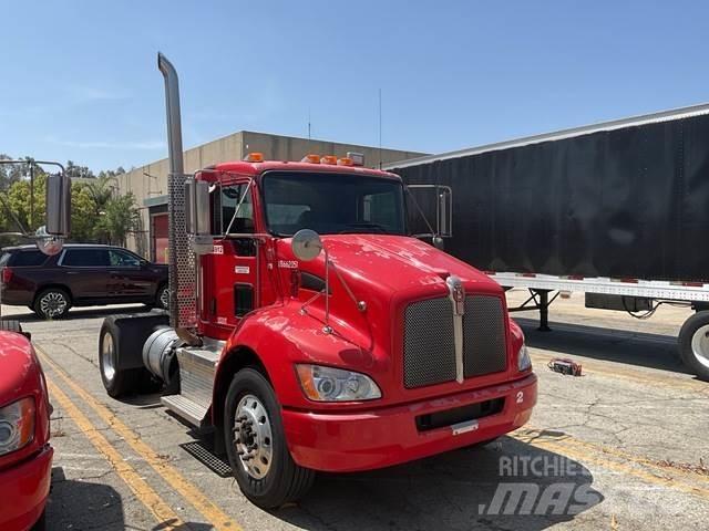 Kenworth T370 Τράκτορες