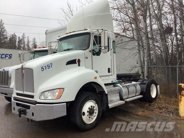 Kenworth T400 Τράκτορες