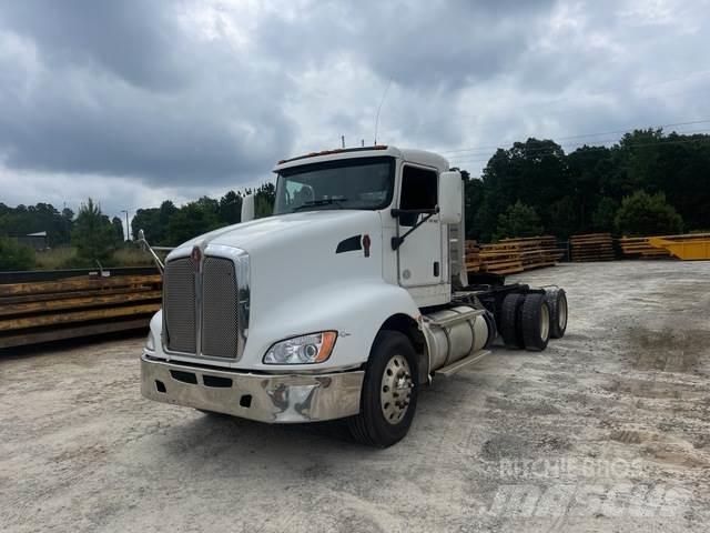Kenworth T660 Τράκτορες