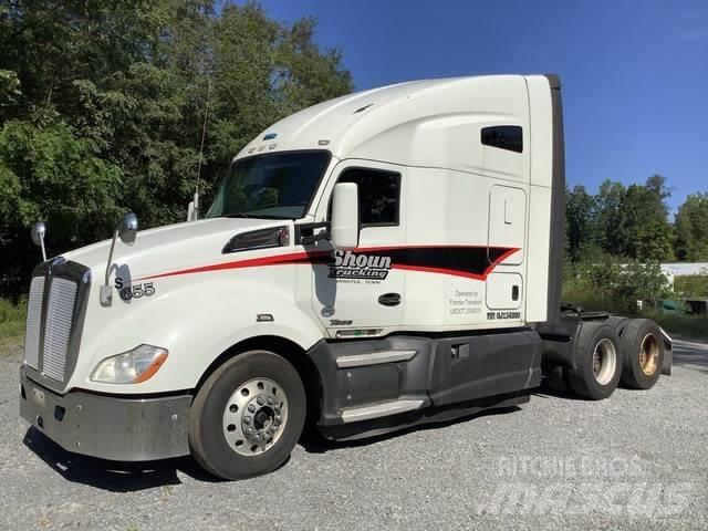 Kenworth T680 Τράκτορες