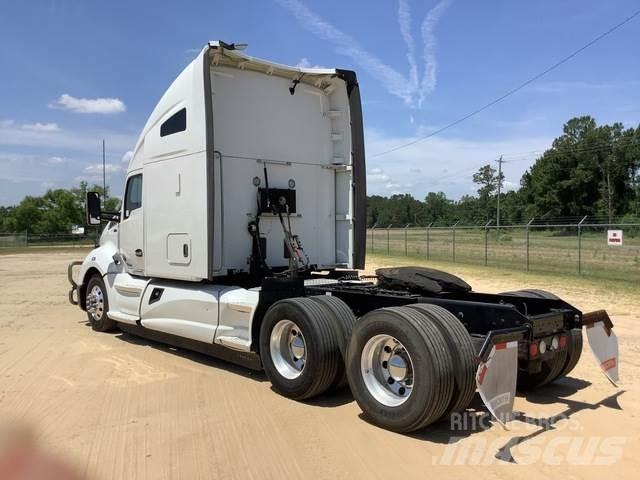 Kenworth T680 Τράκτορες