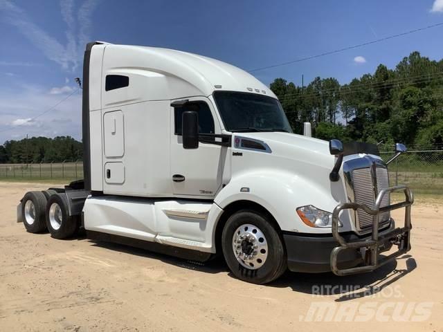 Kenworth T680 Τράκτορες