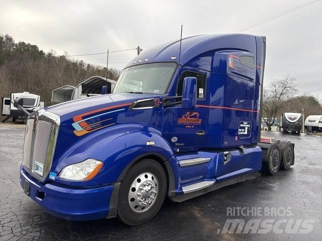Kenworth T680 Τράκτορες