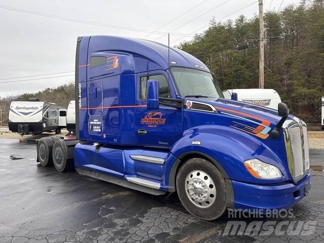 Kenworth T680 Τράκτορες