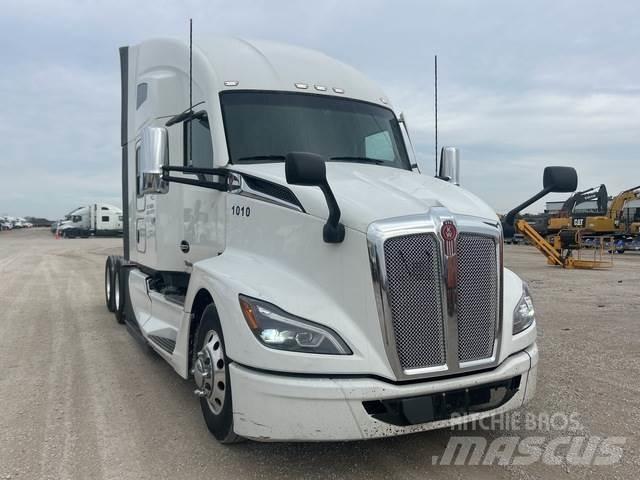 Kenworth T680 Τράκτορες