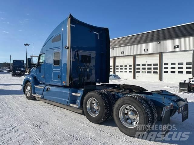 Kenworth T680 Τράκτορες