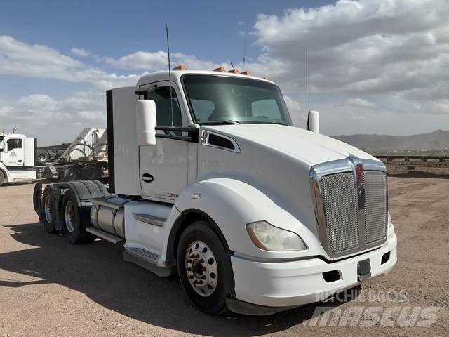 Kenworth T680 Τράκτορες