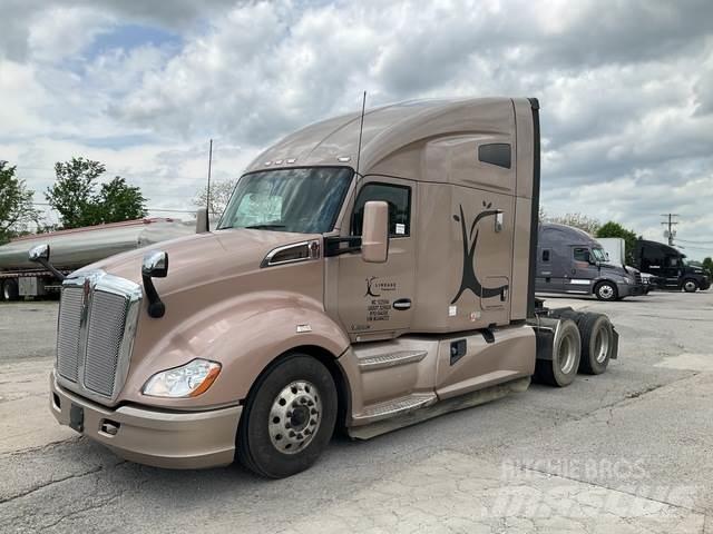 Kenworth T680 Τράκτορες