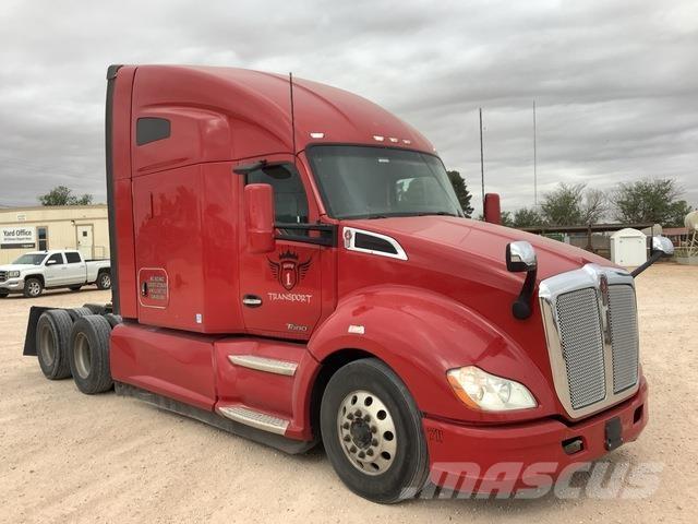 Kenworth T680 Τράκτορες