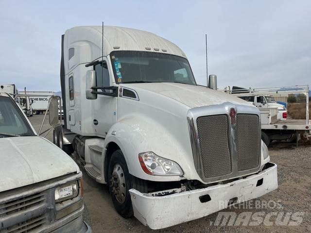 Kenworth T680 Τράκτορες