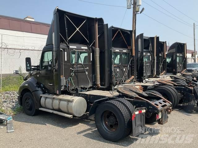Kenworth T680 Τράκτορες