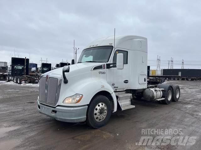 Kenworth T680 Τράκτορες