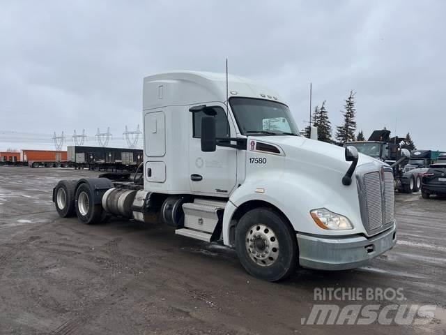 Kenworth T680 Τράκτορες
