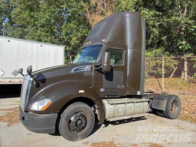 Kenworth T680 Τράκτορες