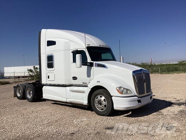 Kenworth T680 Τράκτορες