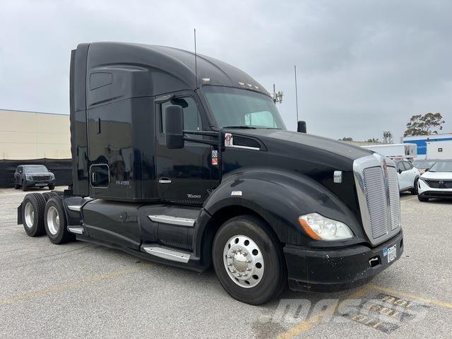 Kenworth T680 Τράκτορες